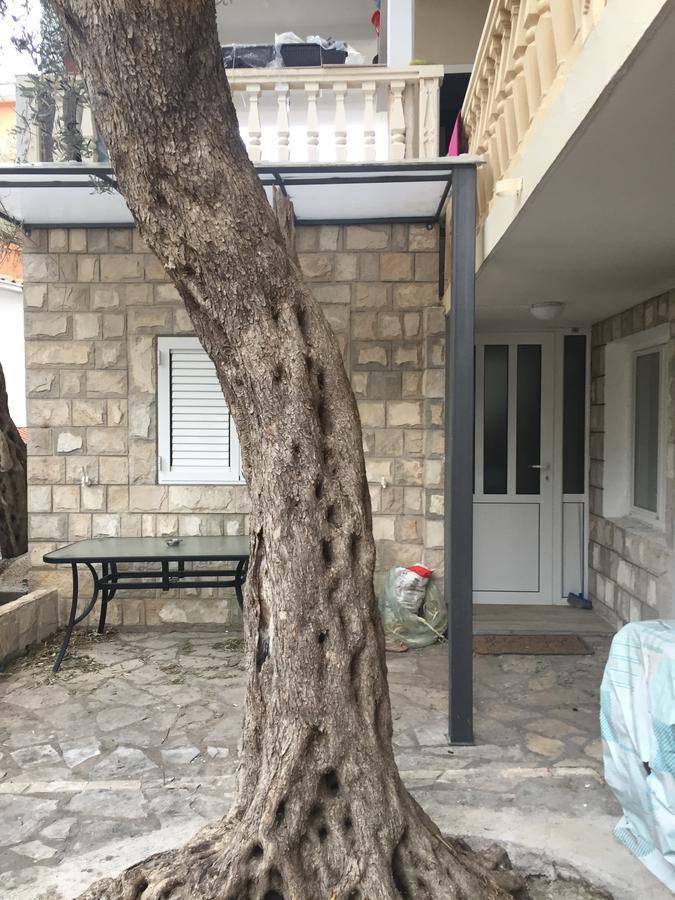 Guest House Ratko Rafailovici Exterior photo